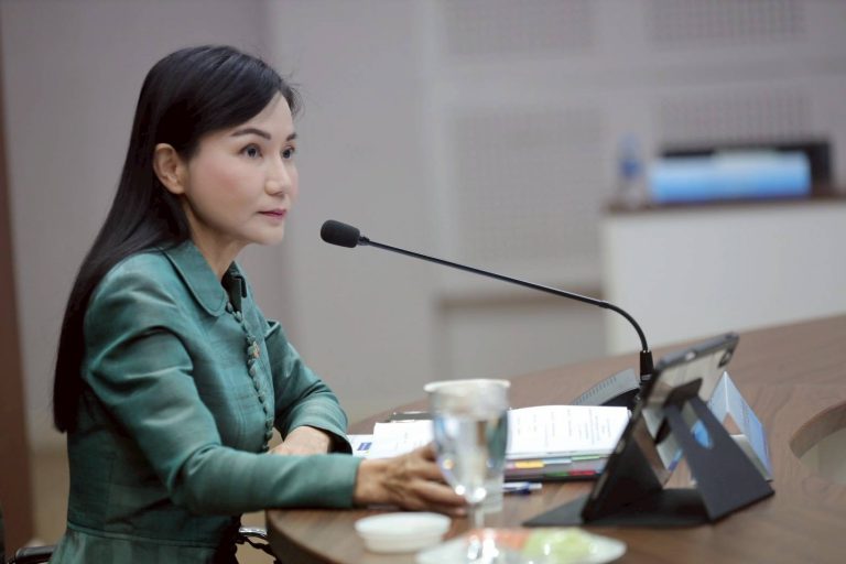 D3762F99-5ED8-4225-83B5-BBBFAD6E98E8