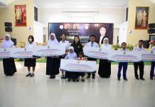 “เสมา1ควงผู้บริหาร ศธ.”ลงพื้นที่ จ.นราธิวาส มอบทุนนักเรียนที่ได้รับผลกระทบจากความไม่สงบชายแดนใต้ พร้อม รับฟังปัญหาครูในพื้นที่ ดันหลักสูตร Learn to Earn สร้างรายได้ระหว่างเรียน