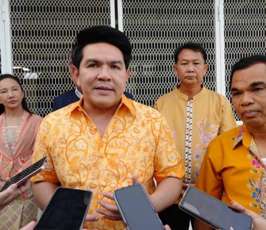 “กระทรวงศึกษาฯ”เช็คบิลโรงเรียนที่รับครูต่างชาติเถื่อนเข้ามาสอนภาษา