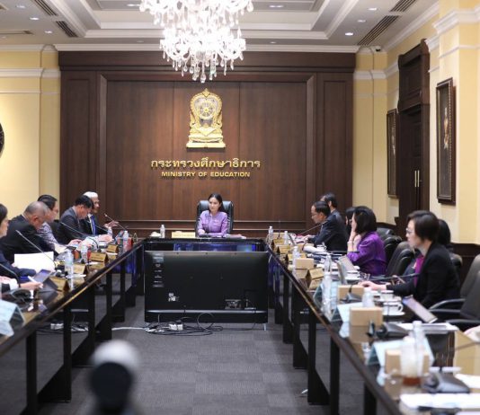 ก.ค.ศ.ไฟเขียวเกณฑ์บุคลากร 38 ค(2)อำนวยการสูง ต้องดูปริมาณงาน-คุณภาพงานย้อนหลัง 2 ปี พร้อมโอนอัตราครู สพฐ.เป็น 38 ค(2) 1,706 ตำแหน่ง