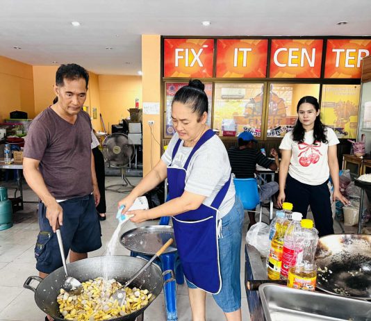 สอศ.ระดมอาชีวะเต็มกำลัง สนับสนุน ศูนย์พักพิงหาดใหญ่รัฐประชาสรรค์ ช่วยเหลือผู้ประสบอุทกภัยภาคใต้