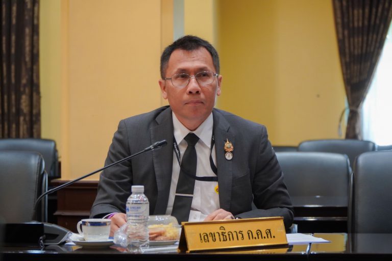 42C11AEC-C4BA-4618-9D7F-D4CE2DA5059B