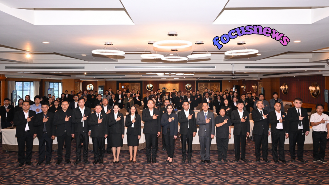 51D4F042-DB13-462E-B7E4-9882795D8371