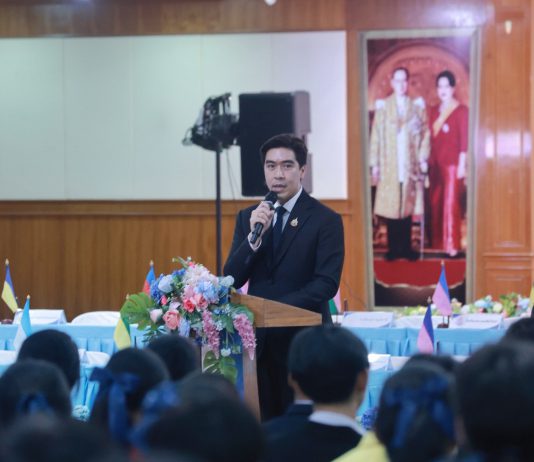 โฆษก ศธ.เปิดประชุมสุดยอดผู้นำสภานักเรียนภาคใต้ รวมพลังผู้นำเยาวชนจาก 31 โรงเรียน สร้างเครือข่ายการเรียนรู้และประชาธิปไตยในสถานศึกษา